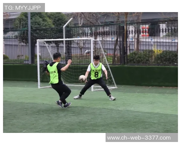 我爱足球的小报:探索足球的魅力与激情,分享球场上的精彩瞬间与故事 我爱足球的小报:探索足球的魅力与激情,分享球场上的精彩瞬间与故事